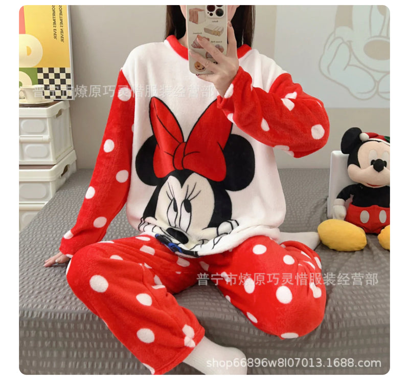 velvet fleece pajama set | 2PC PJ set | warm fleece pajamas | cozy velvet pajamas |
| women’s velvet PJ set |
