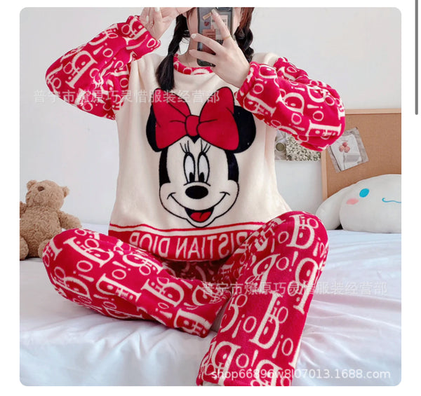 velvet fleece pajama set | 2PC PJ set | warm fleece pajamas | cozy velvet pajamas |
| women’s velvet PJ set |